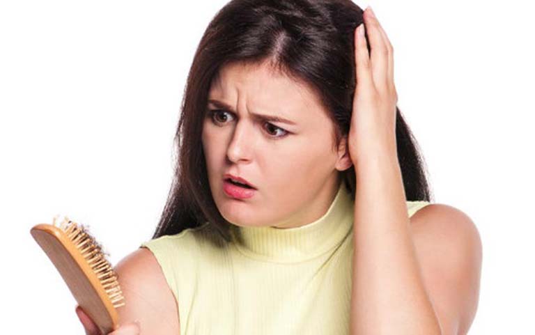 Bị thận yếu khi mang thai gây rụng tóc nhiều