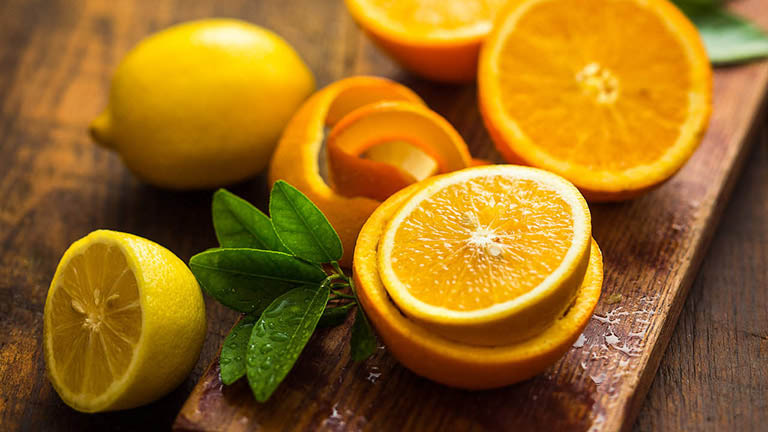 Trái cây học cam quýt chứa rất nhiều acid, ảnh hưởng không tốt đến dạ dày