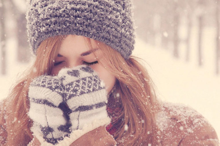 Chú ý giữ ấm hệ hô hấp vào những ngày thời tiết chuyển biến lạnh để tránh bị nghẹt mũi