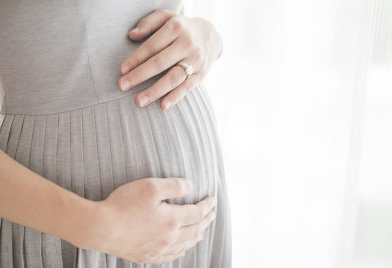 Phụ nữ mang thai không được dùng cà độc dược trị bệnh để tránh gây nguy hiểm đến thai nhi