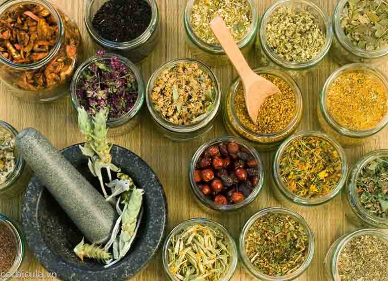 viêm mũi xuất tiết