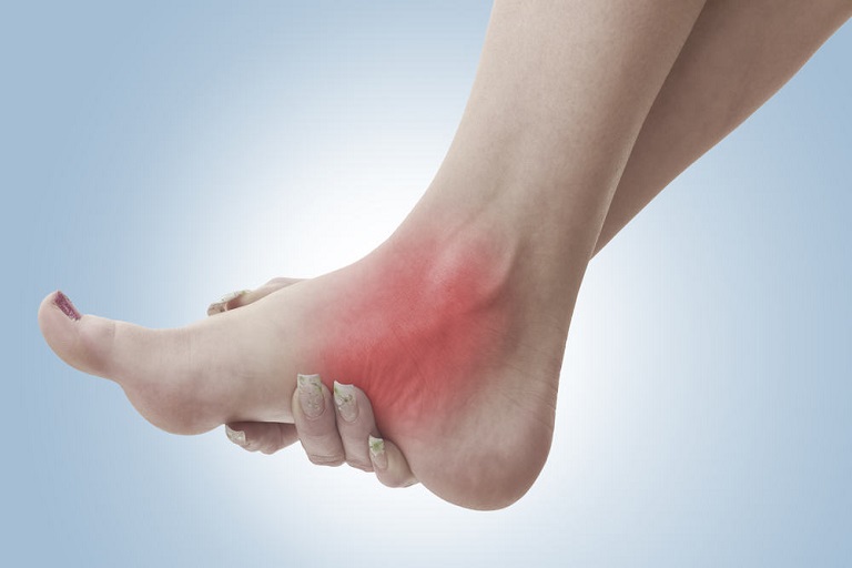 triệu chứng viêm khớp cổ chân