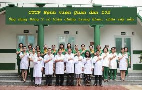 Bằng việc ứng dụng Đông Y có biện chứng, CTCP Bệnh viện Quân dân 102 trở thành địa chỉ khám, chữa vảy nến uy tín