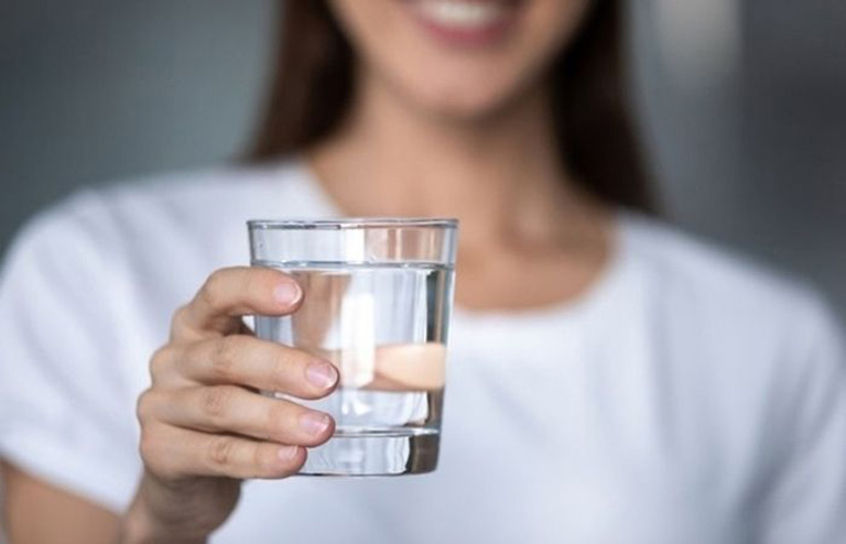 Chú ý bổ sung đủ nước cho cơ thể trong suốt khoảng thời gian điều trị bệnh