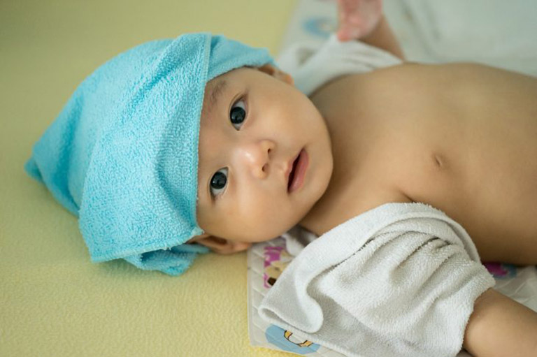 viêm phế quản ở trẻ sơ sinh