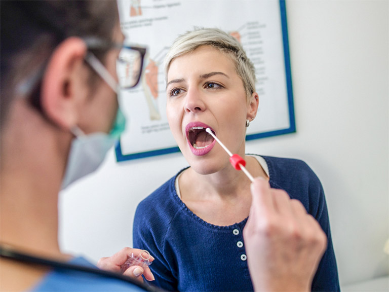 Gặp bác sĩ chuyên khoa tai mũi họng nếu tình trạng viêm amidan diễn tiến phức tạp