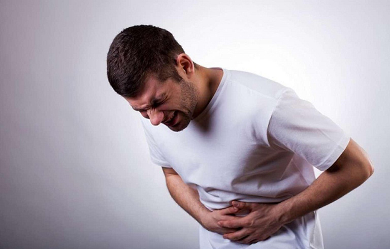 Viêm xung huyết trực tràng khiến người bệnh phải đối mặt với tình trạng đau bụng âm ỉ kéo dài