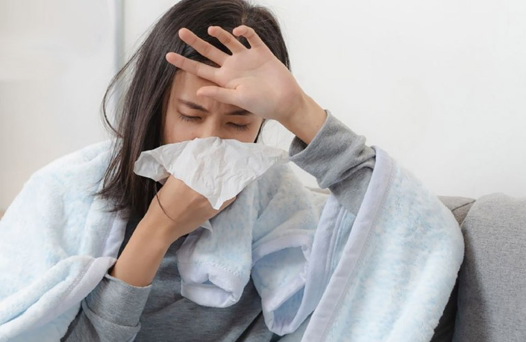 Viêm mũi xuất tiết có thể khởi phát ở mọi lứa tuổi